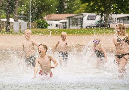 KronoCamping och småstaden Lidköping