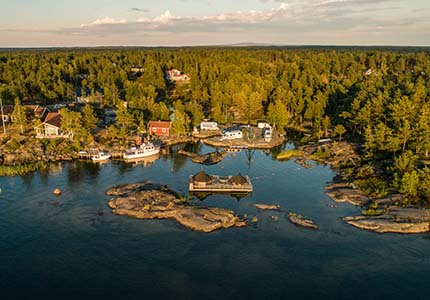 Bo på Victoriahuset Läckö och paddla kajak i Vänern