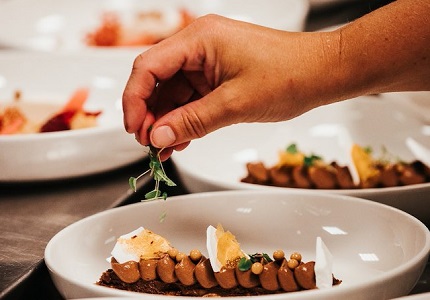 Gourmetkväll med gourmetfrukost